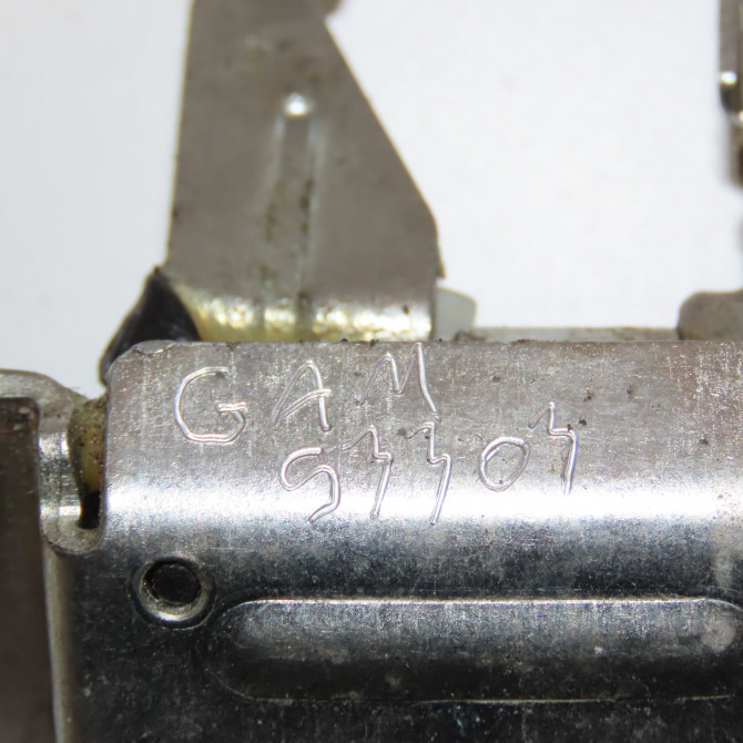 Serrure hayon occasion TOYOTA YARIS I Phase 2 03-2003->12-2005 1.3i 87ch 693500D031 4