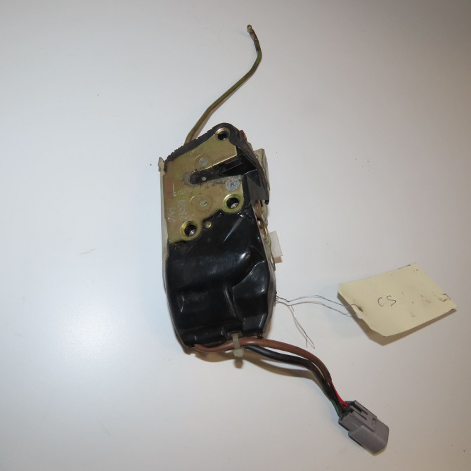 Serrure porte avg occasion TOYOTA RAV4 I Phase 1 04-1995->04-1999 2.0 GX 129ch 6904042101 1