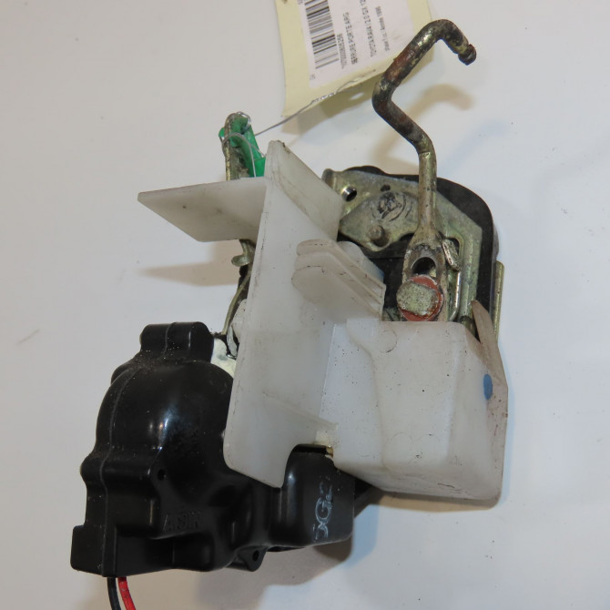 Serrure porte arg occasion TOYOTA RAV4 I Phase 1 04-1995->04-1999 2.0 GX 129ch 6906042011 2