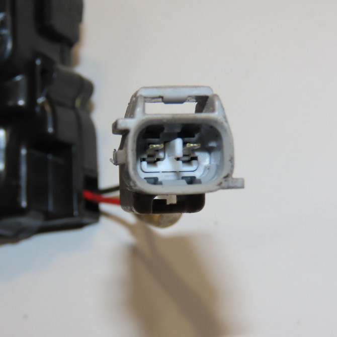 Serrure porte arg occasion TOYOTA RAV4 I Phase 1 04-1995->04-1999 2.0 GX 129ch 6906042011 3