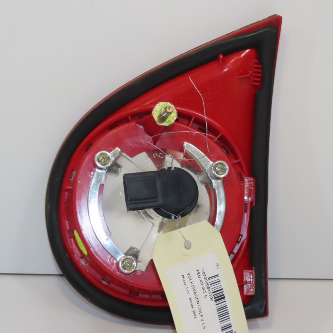 Feu arrière interieur gauche occasion VOLKSWAGEN GOLF V Phase 1 11-2003->10-2008 1.9 TDI 105ch 1K6945093E 2