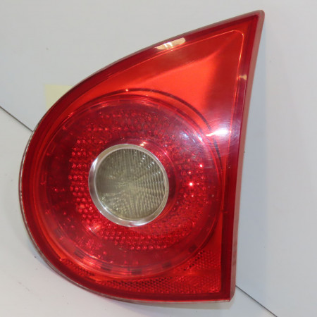 Feu arrière intérieur droit occasion VOLKSWAGEN GOLF V Phase 1 11-2003->10-2008 1.4i 75ch 1K6945094E