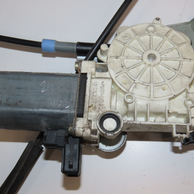 Mecanisme + moteur lève-glace avant droit occasion VOLKSWAGEN POLO III Phase 1 10-1994->11-1999 1.4 6N4837462 3