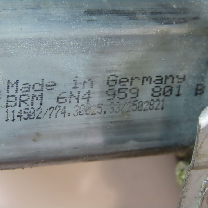 Mecanisme + moteur lève-glace avant droit occasion VOLKSWAGEN POLO III Phase 1 10-1994->11-1999 1.4 6N4837462 5