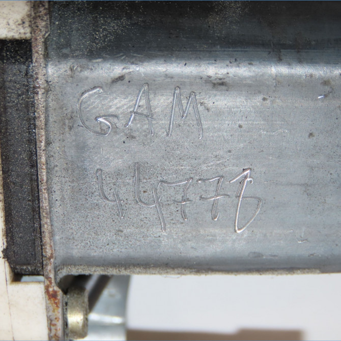 Mecanisme + moteur lève-glace avant droit occasion VOLKSWAGEN POLO III Phase 1 10-1994->11-1999 1.4 6N4837462 6