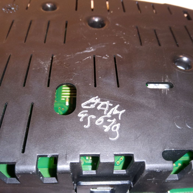 Compteur occasion VOLKSWAGEN POLO IV Phase 2 05-2005->09-2009 1.2 65ch 6Q0920823TZ06 3