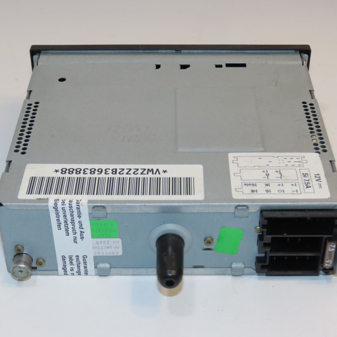 Autoradio occasion VOLKSWAGEN PASSAT IV Phase 2 10-2000->03-2005 1.9 TDI 100ch 2