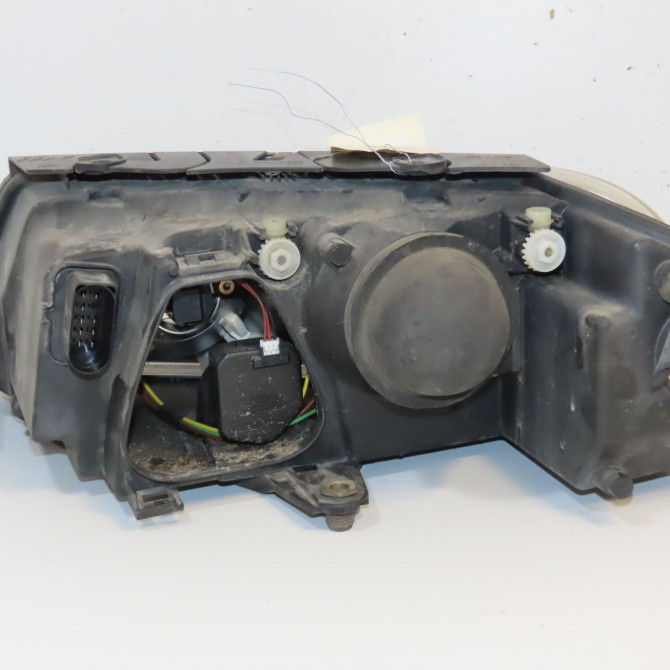 Phare droit occasion VOLKSWAGEN PASSAT IV Phase 2 10-2000->03-2005 1.9 TDI 100ch 3B0941016AN 2