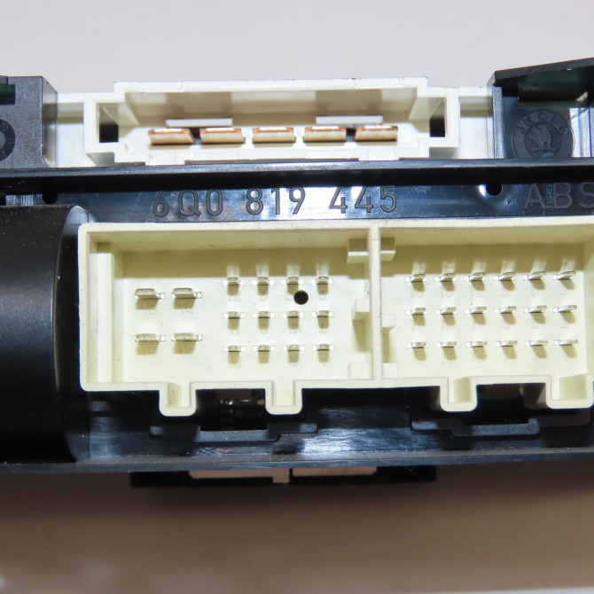 Commande de chauffage occasion VOLKSWAGEN POLO V Phase 2 02-2014->... 6R0820045N 3