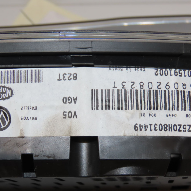 Compteur occasion VOLKSWAGEN POLO IV Phase 2 05-2005->09-2009 1.2 60ch 6Q0920823TZ06 5