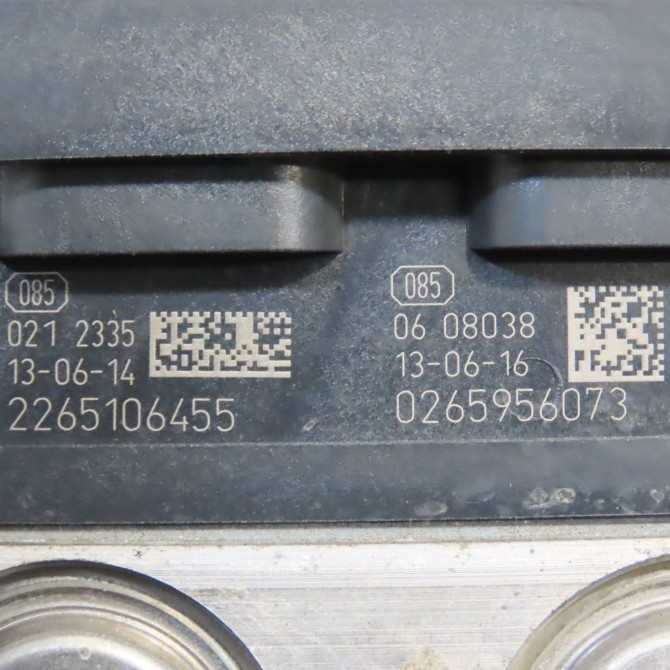 Unité hydraulique ABS occasion VOLKSWAGEN POLO V POLO V Phase 1 2009-09-01->2014-05-31 1.6 TDI 90 6R0614517BTBEF 4