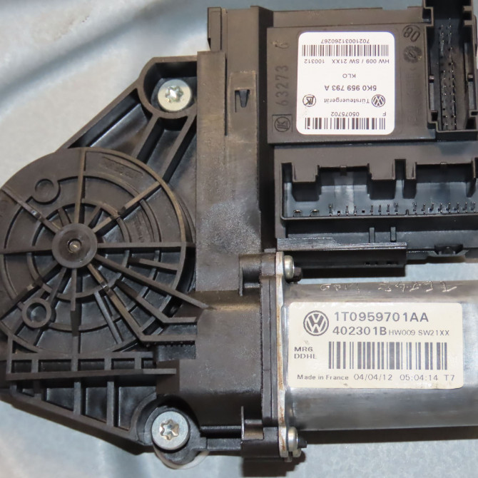 Mecanisme+moteur leve-glace avg occasion VOLKSWAGEN TOURAN II Phase 1 09-2010->12-2015 1T1837461B 4