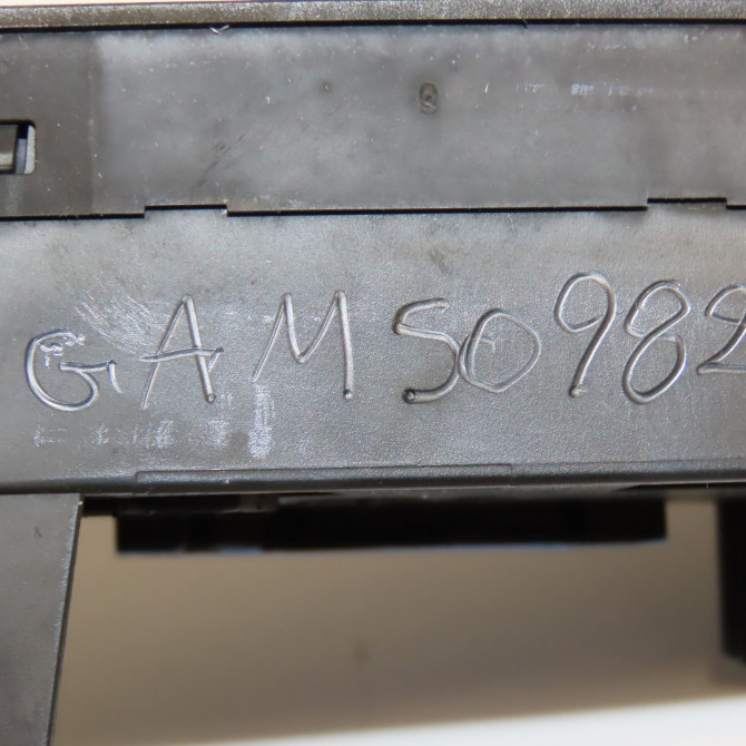 Commande de chauffage occasion B.M.W. SERIE 5 IV Phase 2 07-2000->07-2003 520i 170ch 64116927894 6