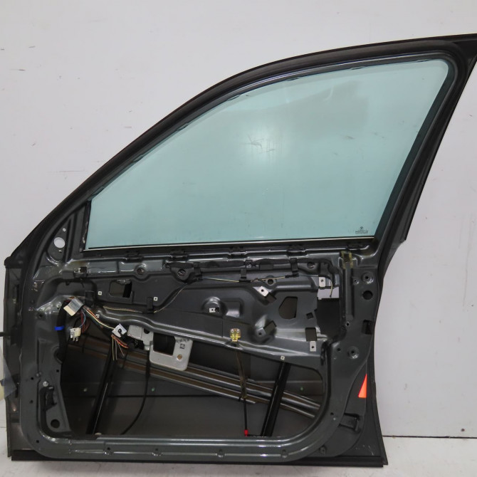 Porte avant droite occasion B.M.W. SERIE 5 IV Phase 2 07-2000->07-2003 520i 170ch 41518216818 3