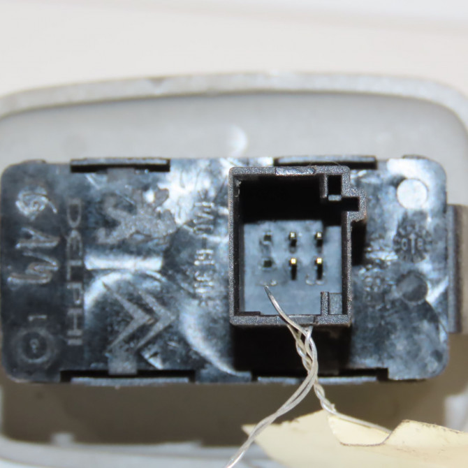 Commande leve-glace porte arrière droite occasion CITROEN C5 II Phase 1 04-2008->... 2.0 HDi 138ch 6490F9 2