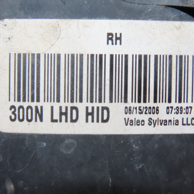 Phare droit occasion CHRYSLER 300C Phase 2 10-2007->01-2011 3.0 CRD 57010760AA 4