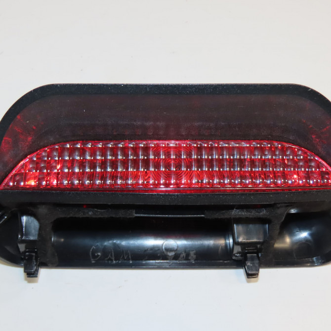 Feux stop supplementaire occasion DACIA SANDERO I Phase 1 06-2008->10-2012 1.4 MPI 75ch 8200734823 1