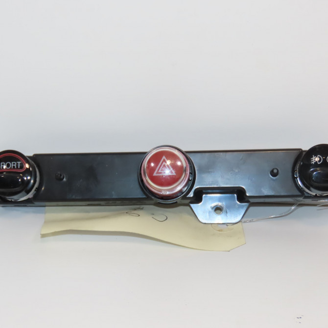 Bouton de warning occasion FIAT 500 II Phase 1 04-1995->04-1999 1.4i 165ch 735451110 1