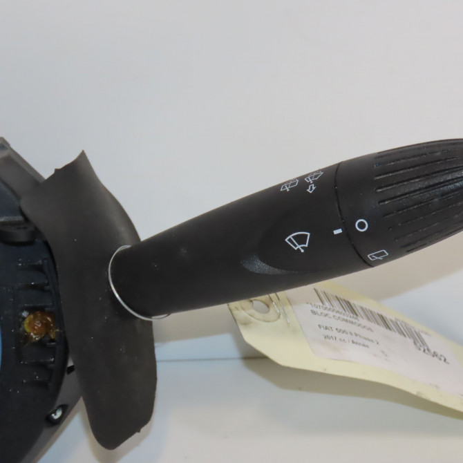 Bloc commodos occasion FIAT 500 II Phase 1 04-1995->04-1999 1.4i 165ch 735782042 3