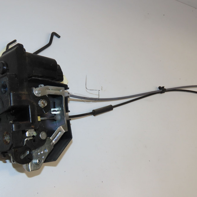 Serrure porte avg occasion HYUNDAI I 10 I Phase 1 03-2008->12-2010 1.1i 67ch 813100X020 1