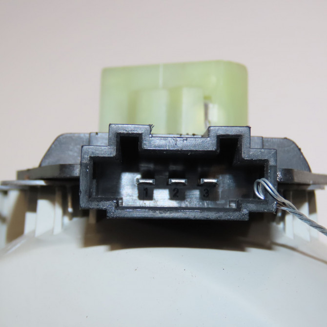 Feu arrière interieur gauche occasion MERCEDES CLASSE CLK I Phase 1 04-1997->08-1999 200 2088200564 3