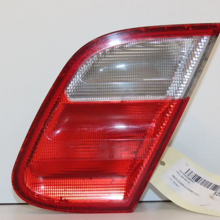 Feu arrière intérieur droit occasion MERCEDES CLASSE CLK I 2088200864