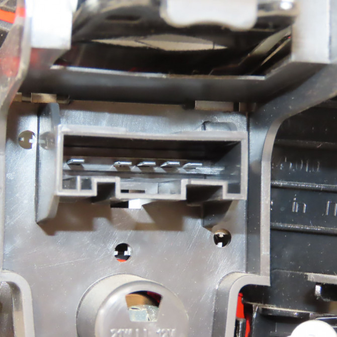 Feu arrière gauche occasion MINI MINI II phase 2 08-2010->... 63219808149 3