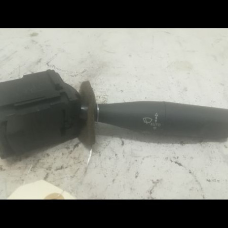 Commande essuie glace occasion PEUGEOT 306 Phase 2 04-1997->03-2002 1.8i 16v 6239J8