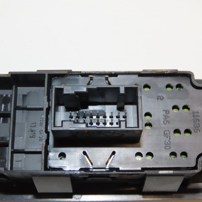 Commande lève-glace porte avant gauche occasion PEUGEOT 308 I Phase 2 04-2011->12-2014 1.6 HDI 92ch 3