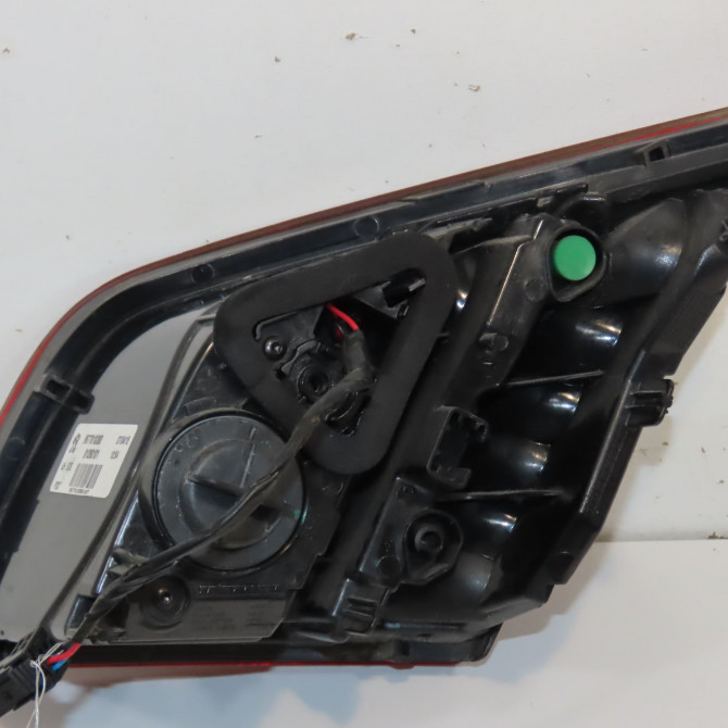 Feu arrière interieur gauche occasion PEUGEOT 308 II 308 II Phase 1 2013-06-01->2017-08-31 1.6 HDI 92ch 9677818380 2