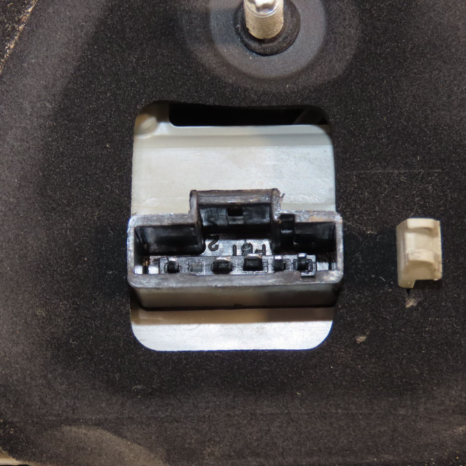 Feu arrière droit occasion  9823216580 3