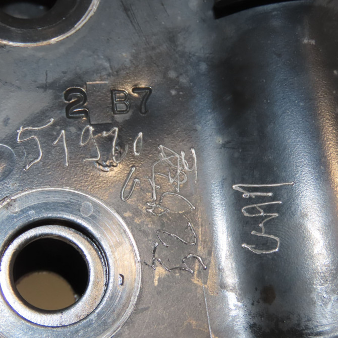 Amortisseur avant droit occasion  9834850080 8