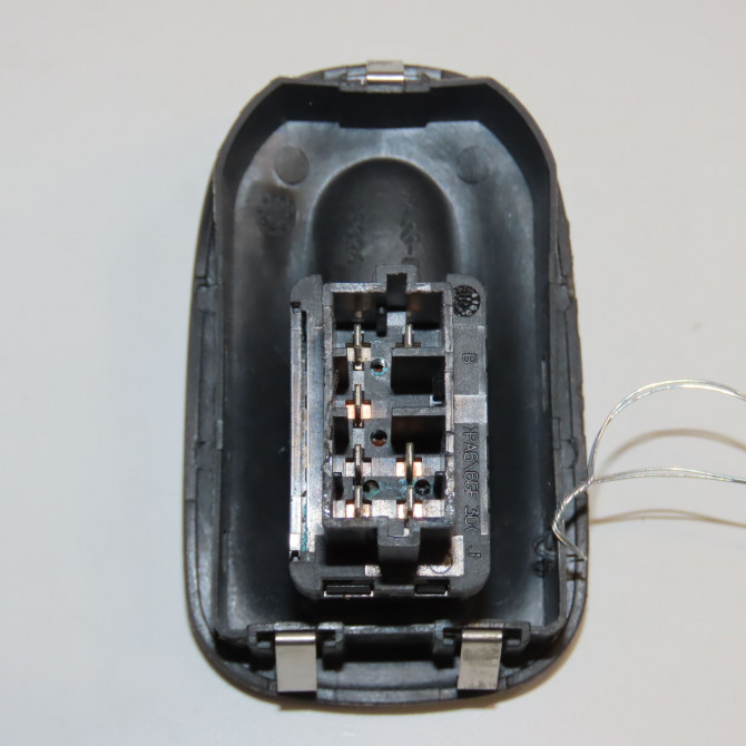 Commande lève-glace porte avant droite occasion PEUGEOT 306 Phase 2 04-1997->03-2002 1.9 TD 6552XK 2