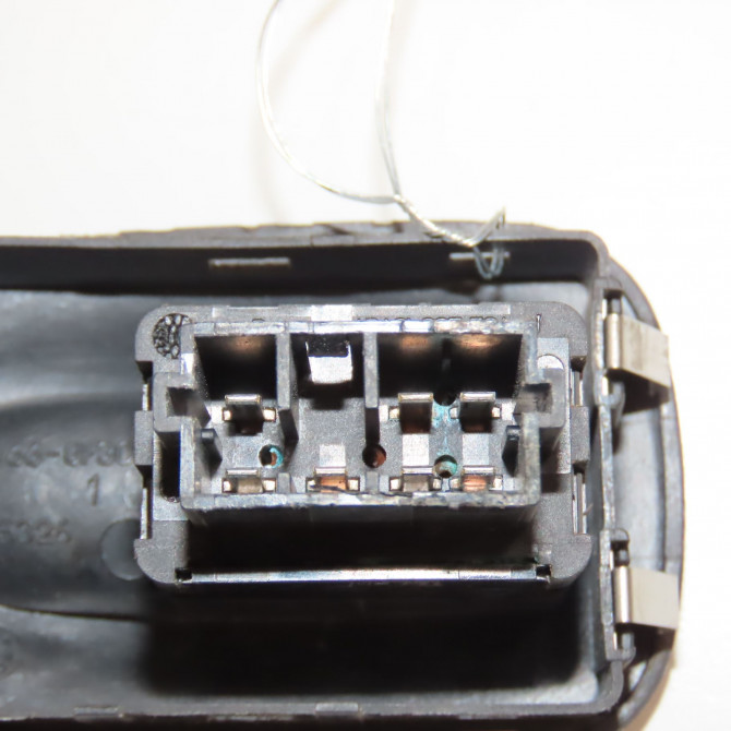 Commande lève-glace porte avant droite occasion PEUGEOT 306 Phase 2 04-1997->03-2002 1.9 TD 6552XK 3