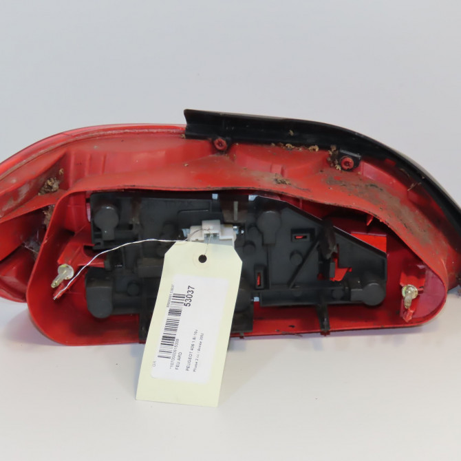 Feu arrière droit occasion PEUGEOT 406 Phase 2 04-1999->04-2004 1.8i 16v 6351L5 2