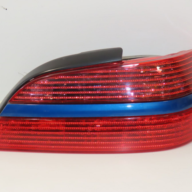 Feu arrière droit occasion PEUGEOT 406 Phase 2 04-1999->04-2004 2.2 HDI 133ch 6351L5 1