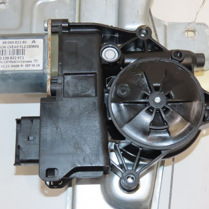 Mecanisme+moteur leve-glace arg occasion PEUGEOT 2008 Phase 1 01-2013->... 1.6 E-HDI 115ch 9816402380 3