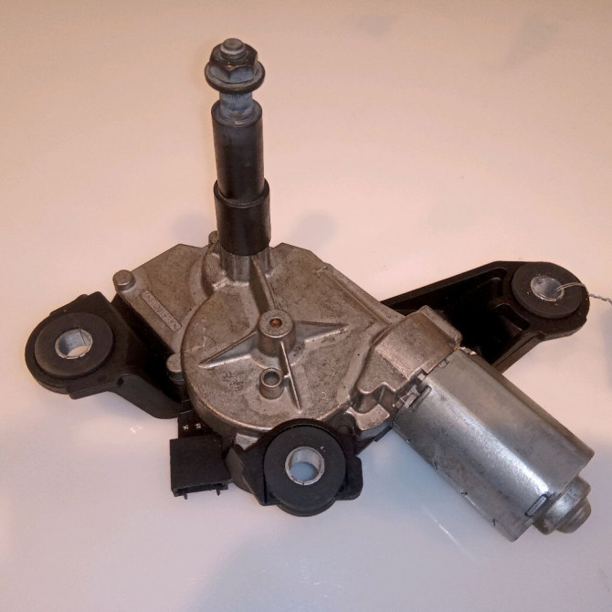 Moteur essuie-glace arrière occasion RENAULT KANGOO II 8200431392 1