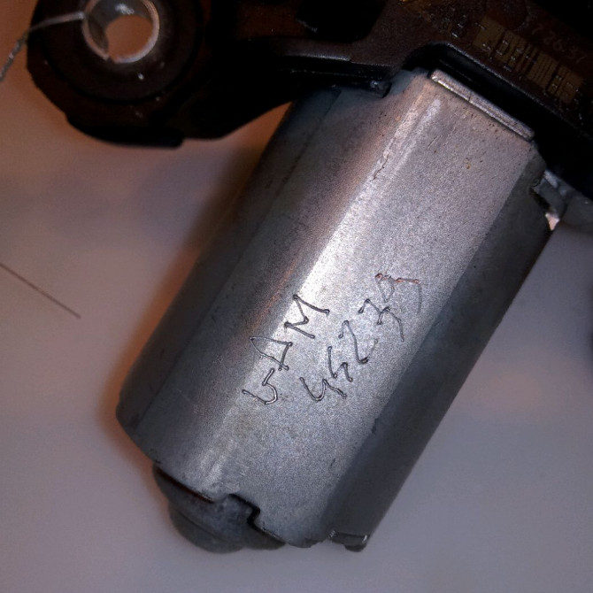 Moteur essuie-glace arrière occasion RENAULT KANGOO II 8200431392 3