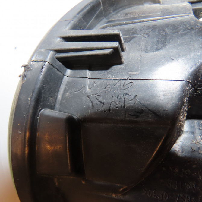 Phare antibrouillard avant gauche occasion RENAULT TWINGO II Phase 2 12-2011->12-2014 1.2i 16v 75ch 261558092R 4