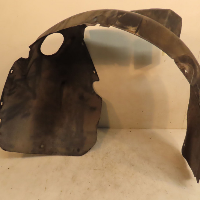 Pare-boue avant gauche occasion VOLKSWAGEN PASSAT IV Phase 2 10-2000->03-2005 1.9 TDI 100ch 3B0809957A01C 2