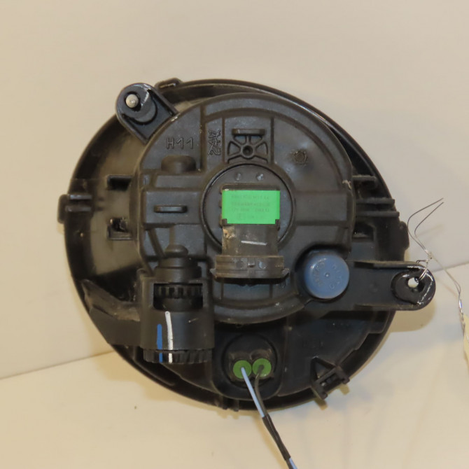 Phare antibrouillard avant droit occasion RENAULT TWINGO II Phase 2 12-2011->12-2014 1.2i 16v 75ch 261509865R 2