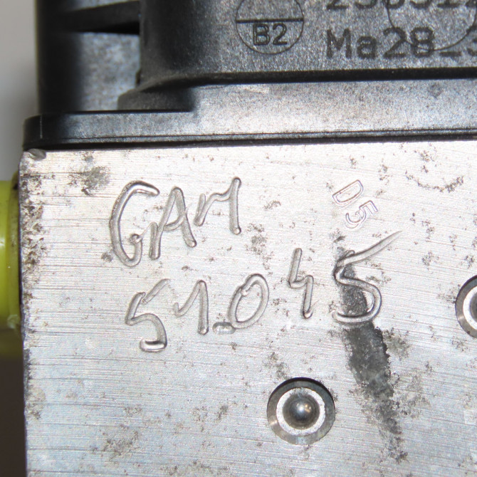 Unité hydraulique ABS occasion RENAULT KANGOO II Phase 1 01-2008->03-2013 1.5 DCI 90ch 8201132644 6