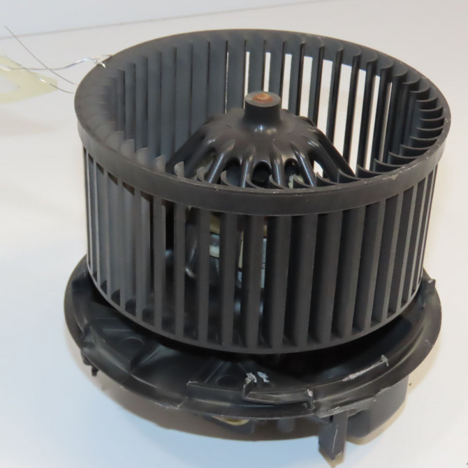 Ventilateur de chauffage occasion RENAULT TWINGO II Phase 2 12-2011->12-2014 7701067982 1