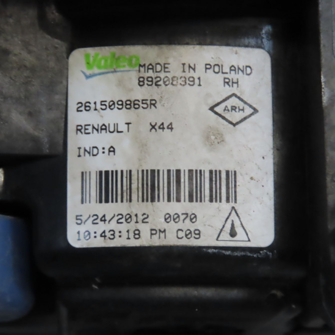 Phare antibrouillard avant droit occasion RENAULT TWINGO II Phase 2 12-2011->12-2014 261509865R 4