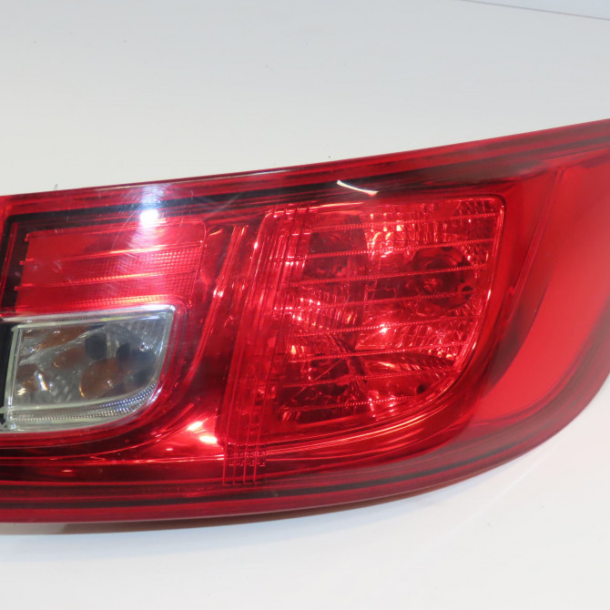 Feu arrière droit occasion RENAULT CLIO IV Phase 1 07-2012->... 1.5 DCI 75ch 265506608R 1