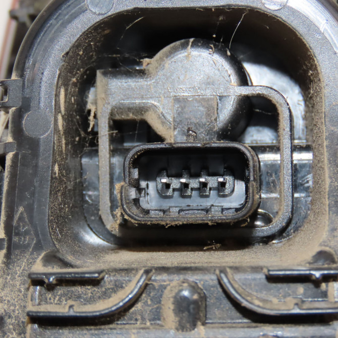 Feu arrière droit occasion RENAULT CLIO IV Phase 1 07-2012->... 1.5 DCI 75ch 265506608R 3