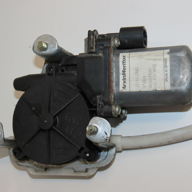 Mecanisme + moteur lève-glace avant droit occasion RENAULT MASTER II Phase 2 11-2003->10-2006 2.5 DCI 99ch 8200162710 3