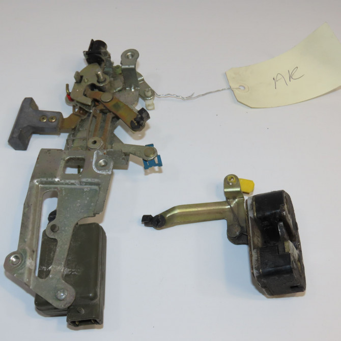 Serrure porte coulissante d occasion RENAULT MASTER II Phase 2 11-2003->10-2006 2.5 DCI 99ch 7700351343 1