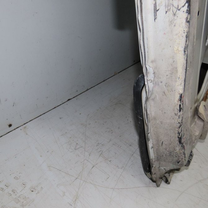 Porte battante arrière gauche occasion RENAULT MASTER II Phase 2 11-2003->10-2006 2.5 DCI 99ch 7751477914 8